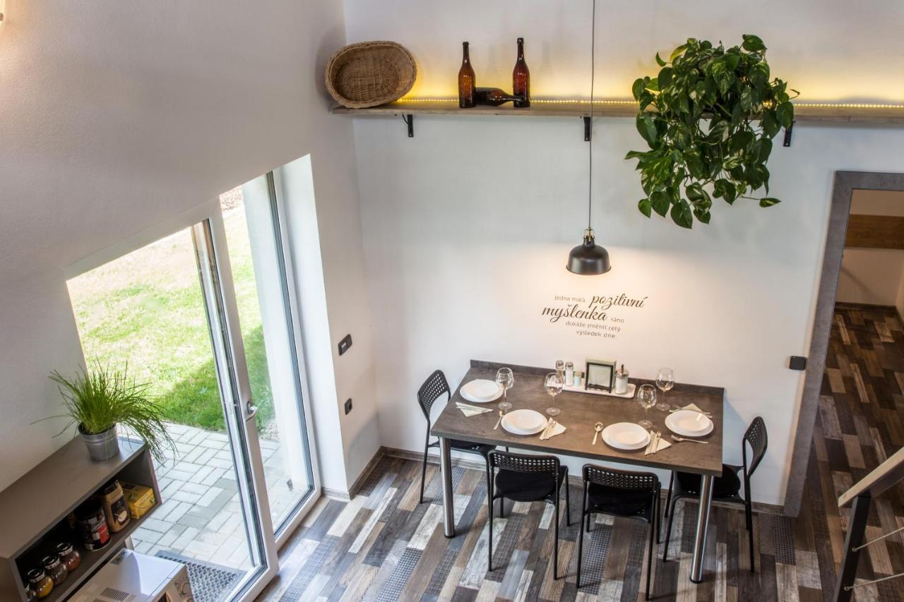 Apartmany Pod Lesem II Rodvinov Bagian luar foto